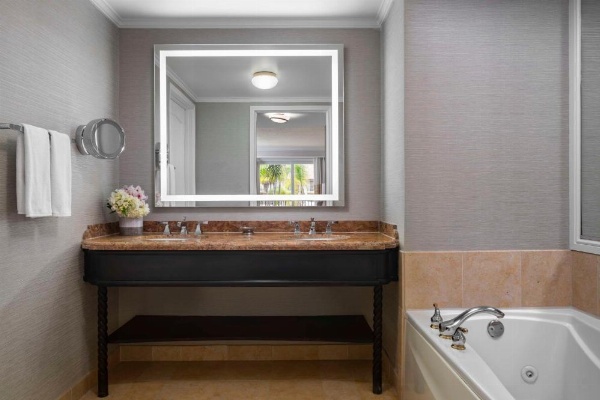 Hyatt Regency Huntington Beach Resort and Spa image 28